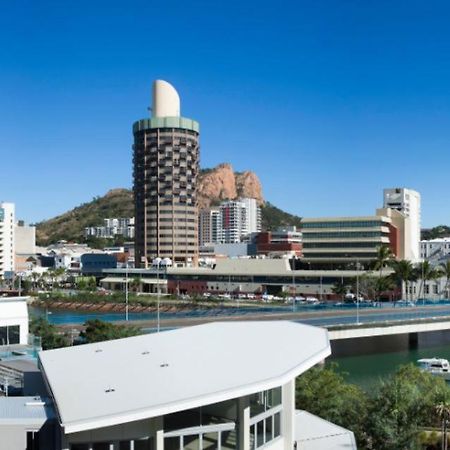 Grand Hotel And Apartments Townsville Exteriér fotografie